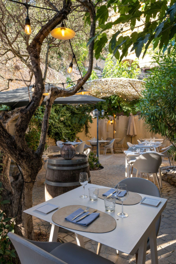 Le Rabelais · Restaurant Saint-Chamas, en Provence