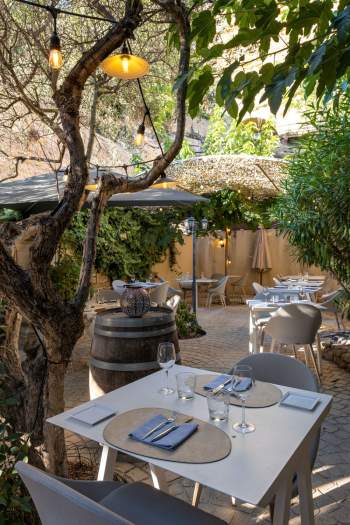 Le Rabelais · Restaurant Saint-Chamas, en Provence